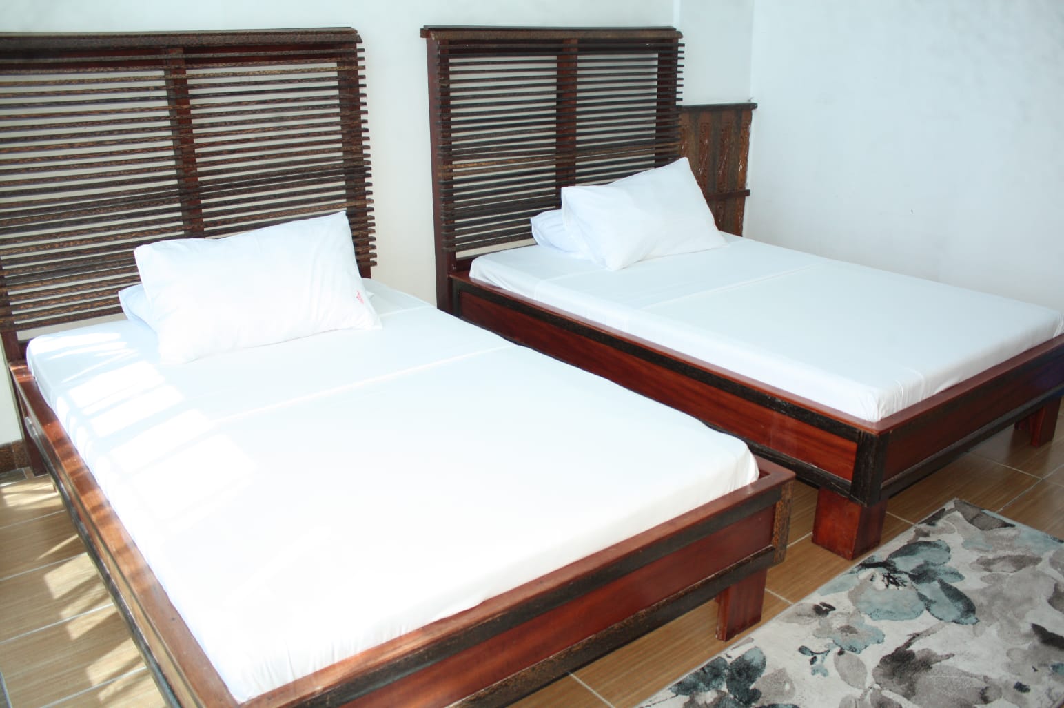Twin bed